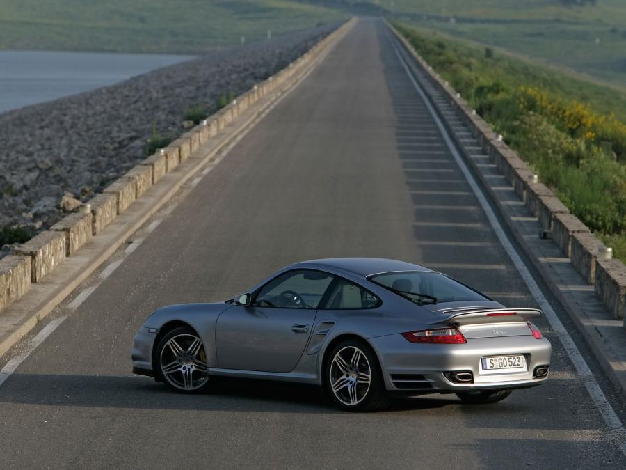 Porsche 911 Turbo 2007 года  (фото 21 из 78)